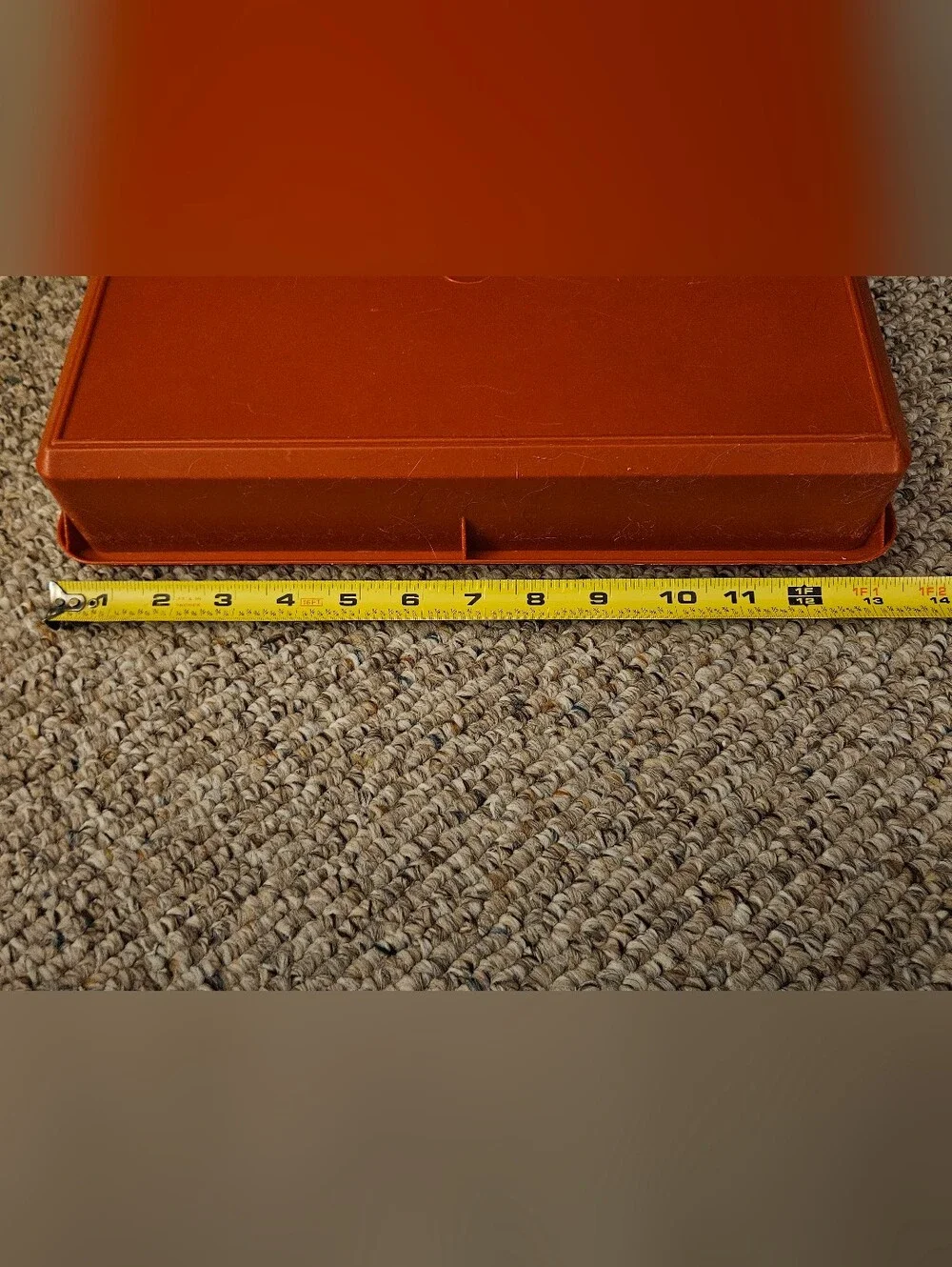 Tupperware Rectangular Container Red Bottom Deli Cake Keeper 290-2